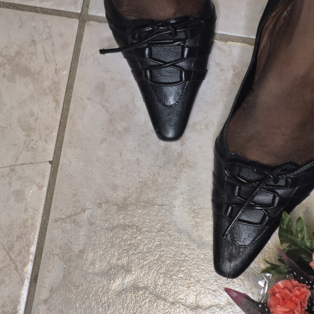 Chic Black Women's Shoes - Picture 13 of 15